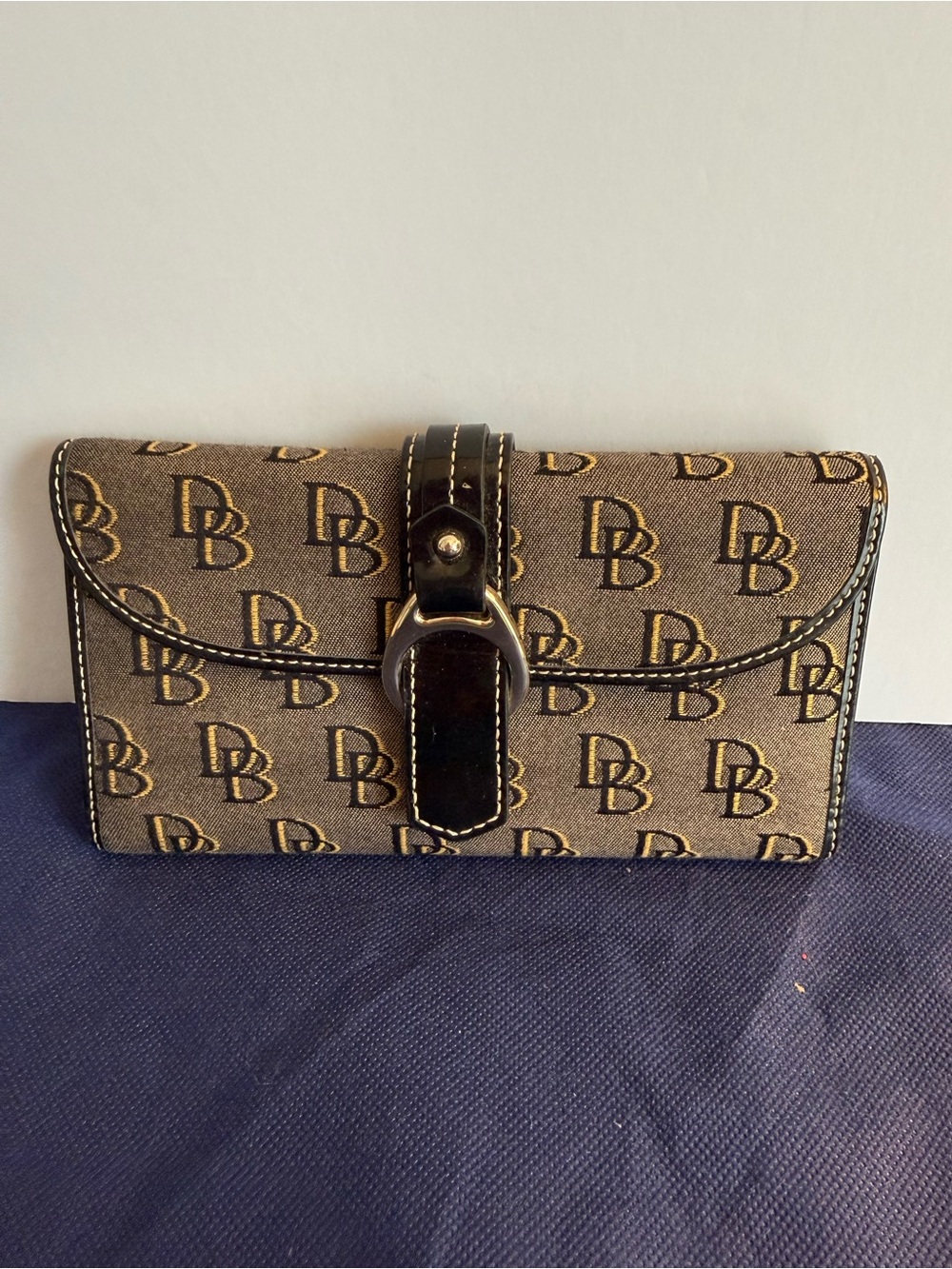 Dooney & Bourke Signature DB Monogram Checkbook Wallet Black Patent Trim EUC